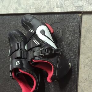 Peloton Cycling Shoes - Size 7